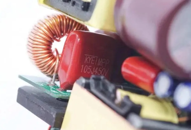 超低噪音X2安規(guī)電容器 PD快充薄膜電容