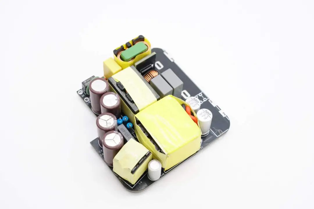 1753514916130499.jpg 01.jpg